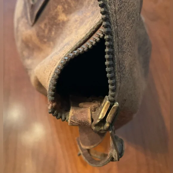 Vintage Leather Bowling Ball Bag - Picture 12 of 15